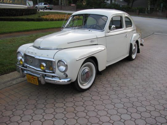 Nice vintage hardtofind Volvo PV544 Original from California still has